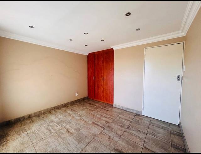 3 BEDROOM HOUSE FOR SALE IN SEBOKENG ZONE 14